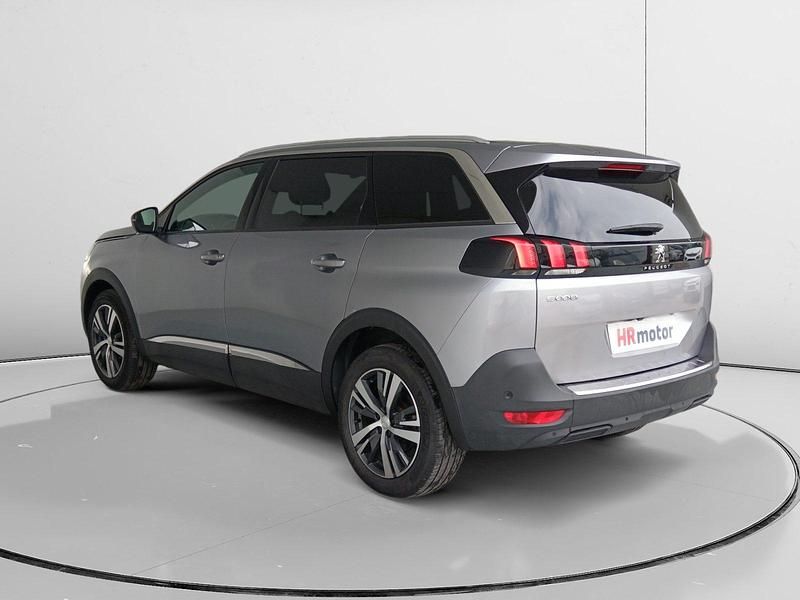 Usado Peugeot 5008 Allure 131 CV (96 kW) 2021 Negro Monovolumen