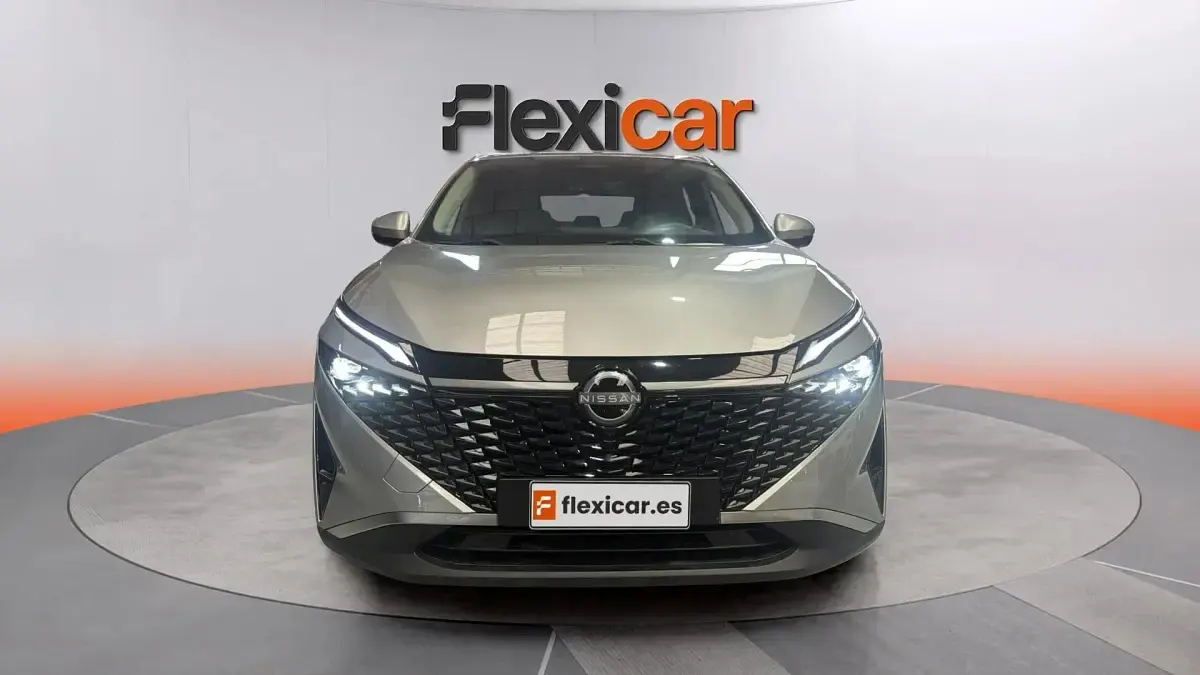 Usado Nissan Qashqai Acenta 158 CV (116 kW) 2025 Gris SUV