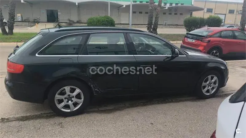 Usado Audi A4 143 CV (105 kW) 2009 Negro Familiar
