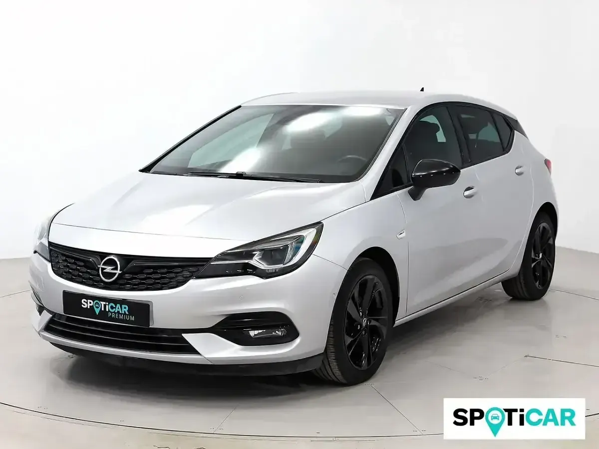 Używany Opel Astra Ultimate 145 KM (106 kW) 2021 Szary Sedan/Limuzyna