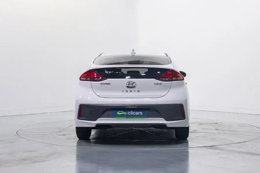Usado Hyundai Ioniq 141 CV (103 kW) 2021 Blanco Utilitario