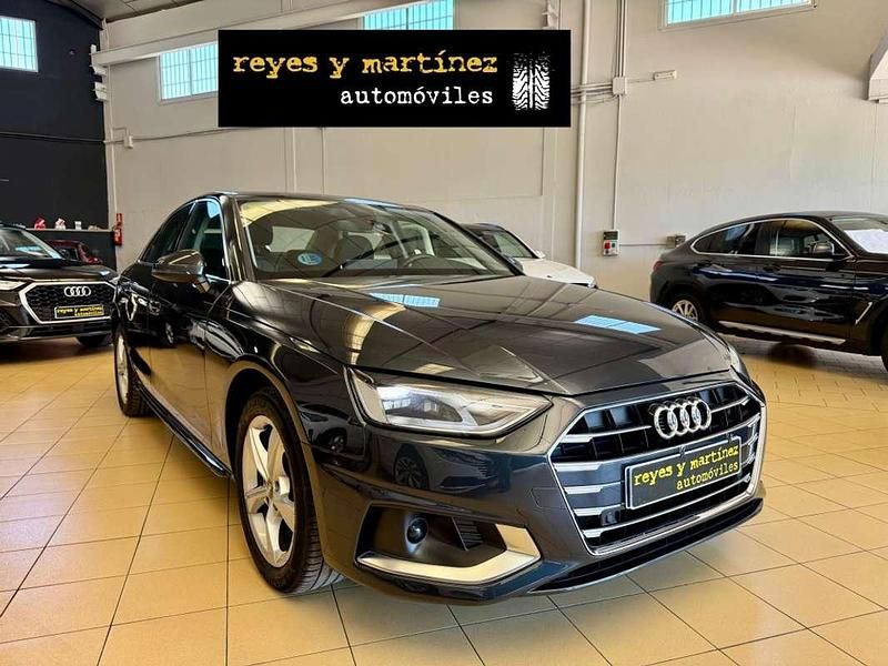 Usado Audi A4 Advanced 163 CV (119 kW) 2020 Gris Berlina