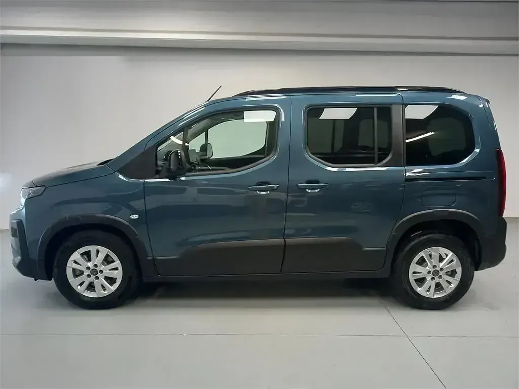 Nuevo Peugeot Rifter Allure 100 CV (73 kW) 2025 Azul Monovolumen
