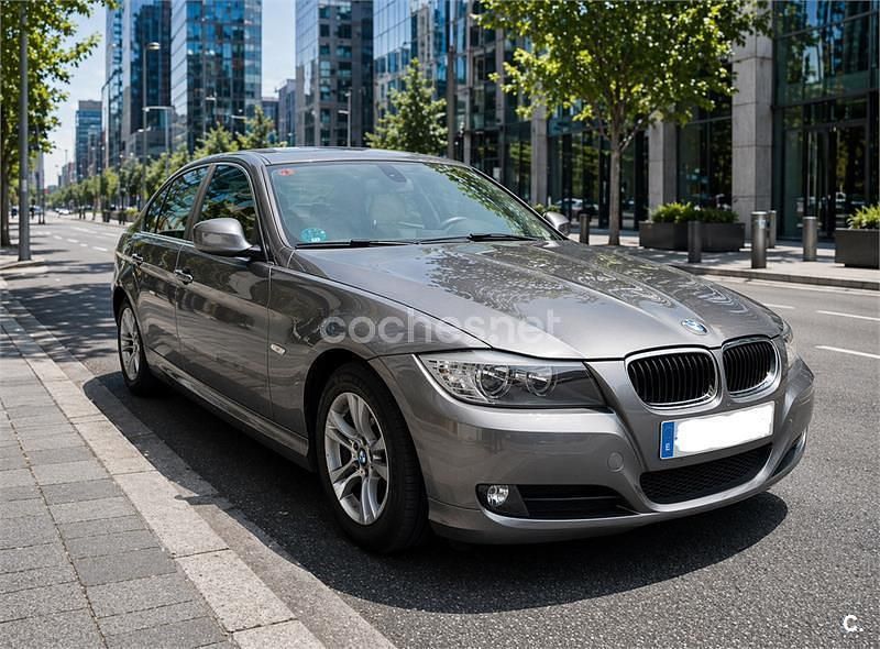 Usado BMW 320 170 CV (125 kW) 2010 Gris / plata Berlina