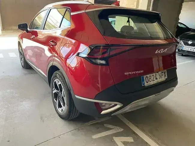 Nuevo Kia Sportage 136 CV (100 kW) 2025 Rojo SUV