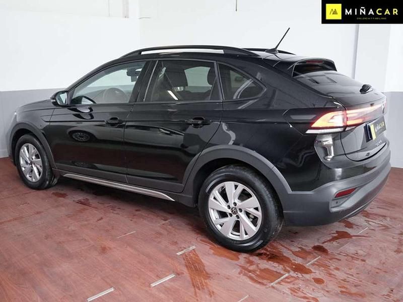 Usado VW Taigo Life 110 CV (80 kW) 2023 Negro SUV