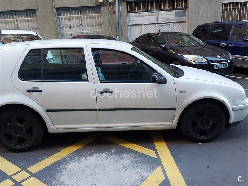 Usado VW Golf III Highline 100 CV (73 kW) 1999 Blanco Berlina
