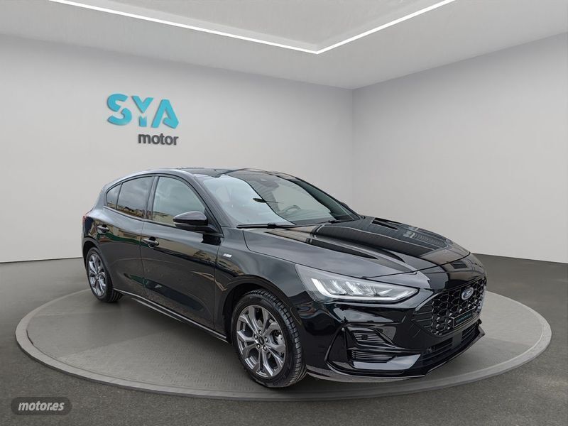 Negro Usado 2023 Ford Focus ST-Line Berlina | 19.990 € (Precio justo) - Imagen 1/3