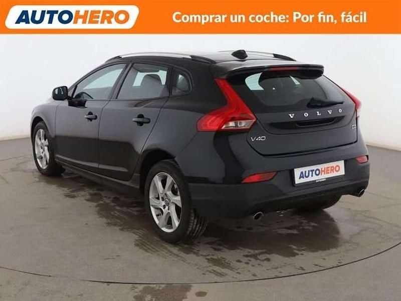 Usado Volvo V40 Summum 150 CV (110 kW) 2015 Negro Berlina