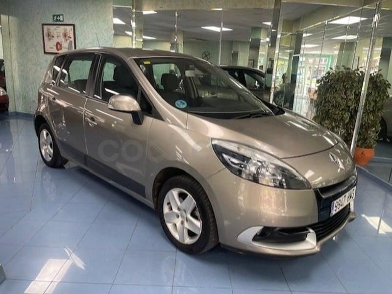 Usado Renault Scénic III Expression 110 CV (80 kW) 2012 Gris / plata Monovolumen