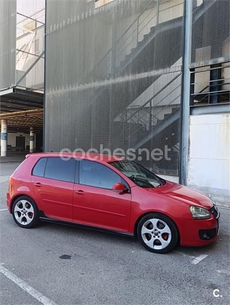 Usado VW Golf IV GTI 200 CV (147 kW) 2006 Rojo Berlina