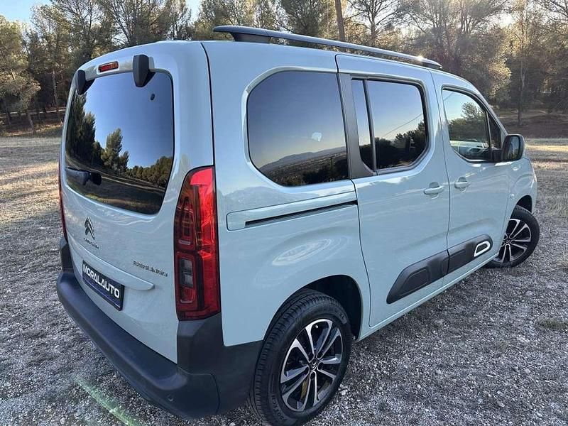 Usado Citroën Berlingo Shine 102 CV (75 kW) 2019 Verde Monovolumen