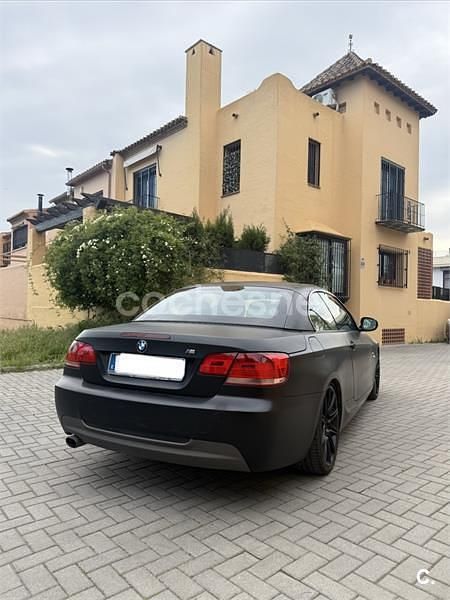 Usado BMW 320 Cabriolet 177 CV (130 kW) 2010 Negro Descapotable