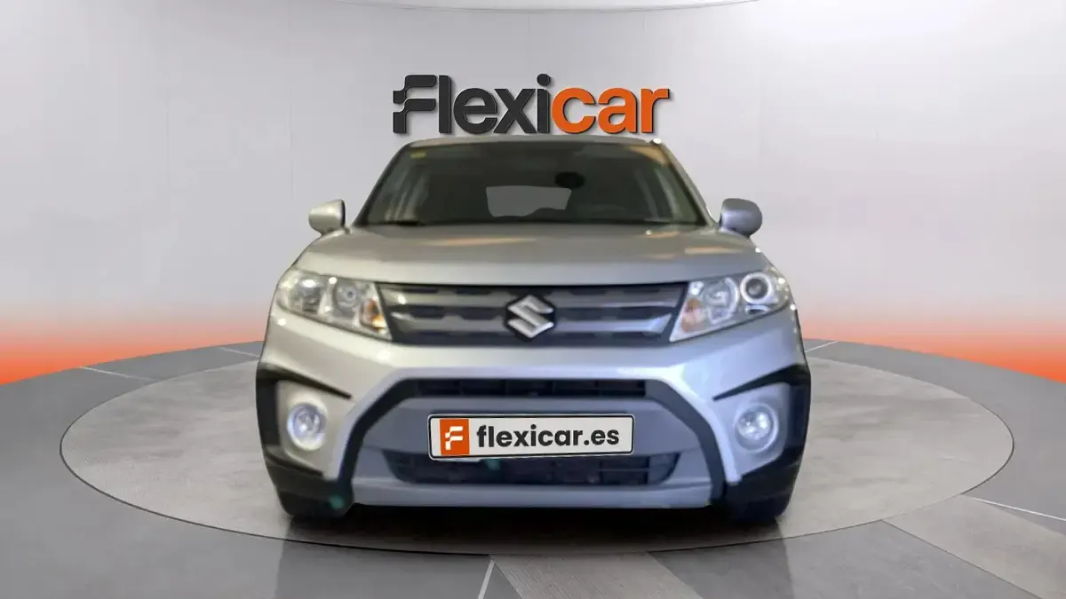 Usado Suzuki Vitara GLX 120 CV (88 kW) 2017 Gris SUV