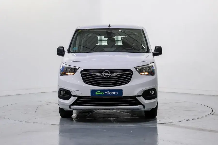 Usado Opel Combo Business Edition 100 CV (73 kW) 2022 Monovolumen