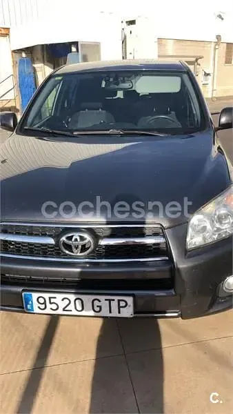 Usado Toyota RAV4 Advance 150 CV (110 kW) 2010 Gris / plata SUV