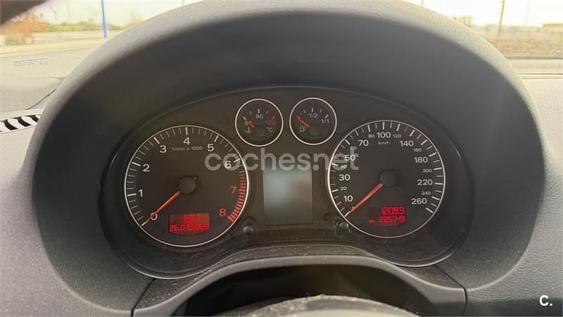Käytetty Audi A3 Ambition 150 HP (110 kW) 2006 Musta Viistoperä