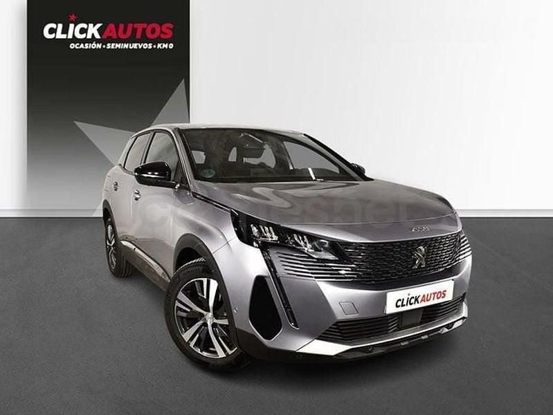 Usado Peugeot 3008 Allure 130 CV (95 kW) 2023 Gris / plata SUV