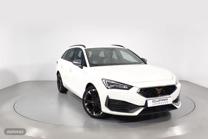 Blanco Usado 2024 Cupra Leon Berlina | 28.000 € (Precio justo) - Imagen 1/4
