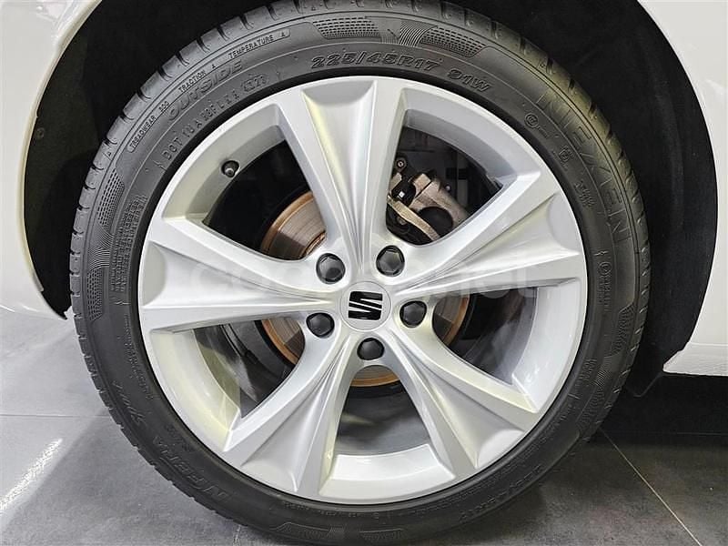 Usado Seat Leon FR 150 CV (110 kW) 2024 Blanco Berlina