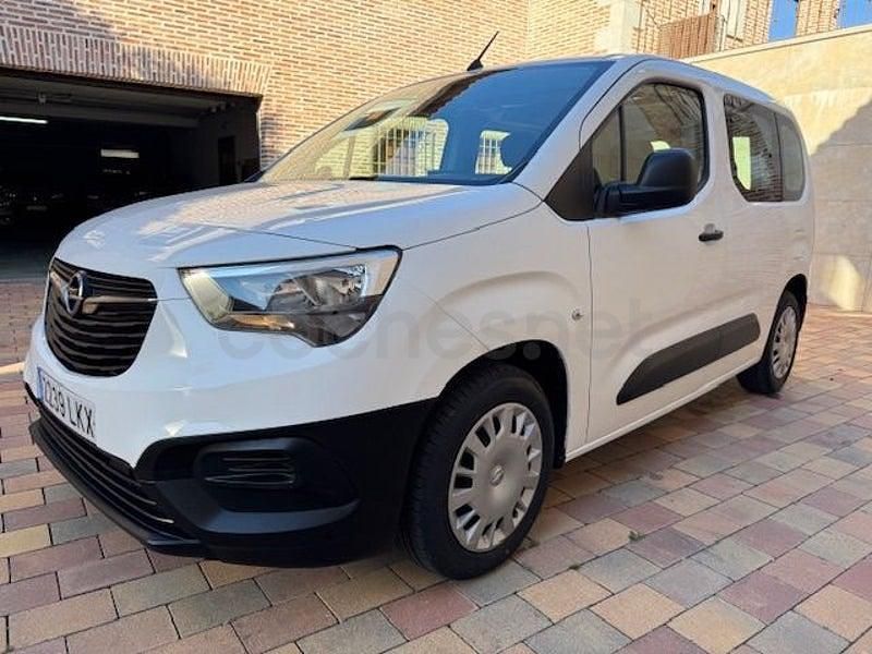 Usado Opel Combo Life Expression 102 CV (75 kW) 2020 Blanco Monovolumen