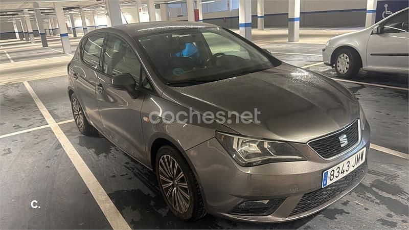 Usado Seat Ibiza CONNECT 90 CV (66 kW) 2016 Gris / plata Berlina