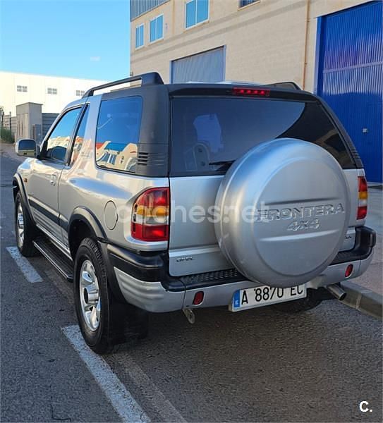 Gris / plata Usado 1999 Opel Frontera Sport SUV | 9499 € - Imagen 1/4