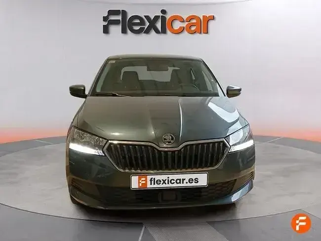 Usado Skoda Fabia 95 CV (69 kW) 2020 Gris Utilitario