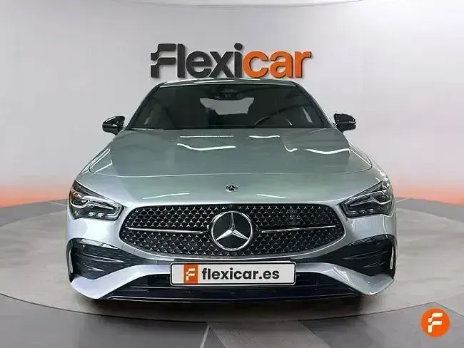 Usado Mercedes 190 190 CV (139 kW) 2025 Gris Berlina