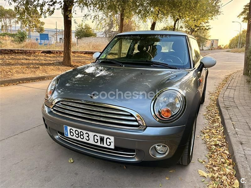 Usado Mini Cooper 120 CV (88 kW) 2010 Gris / plata Utilitario
