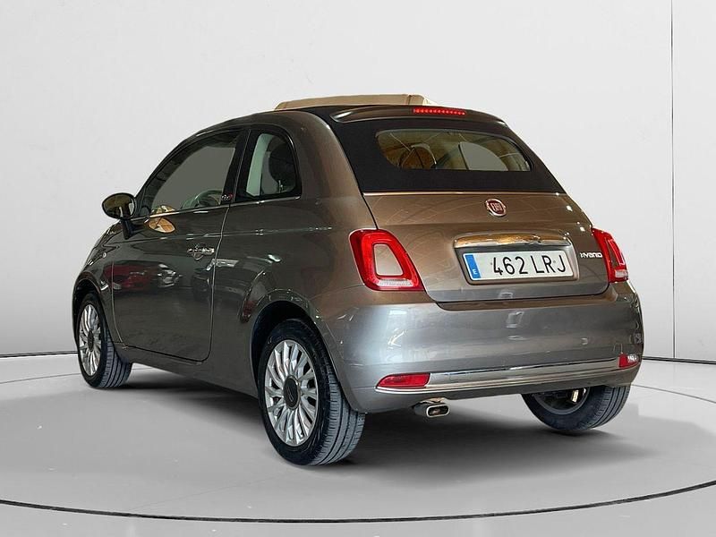 Usado Fiat 500 Dolcevita 69 CV (50 kW) 2021 Gris Utilitario