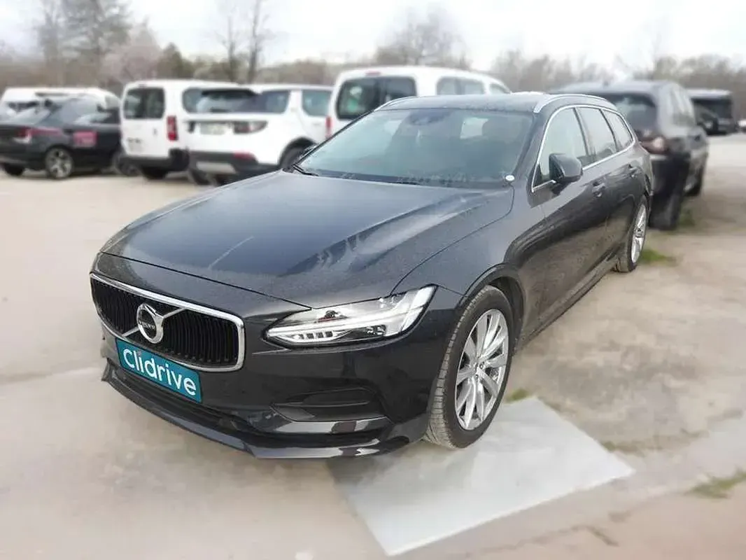 Käytetty Volvo V90 Business Edition 190 HP (139 kW) 2020 Farmari