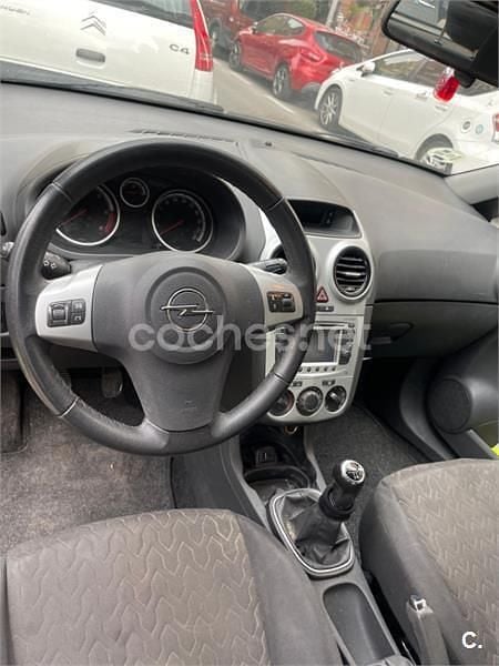 Usado Opel Corsa Selective 75 CV (55 kW) 2012 Beige Utilitario