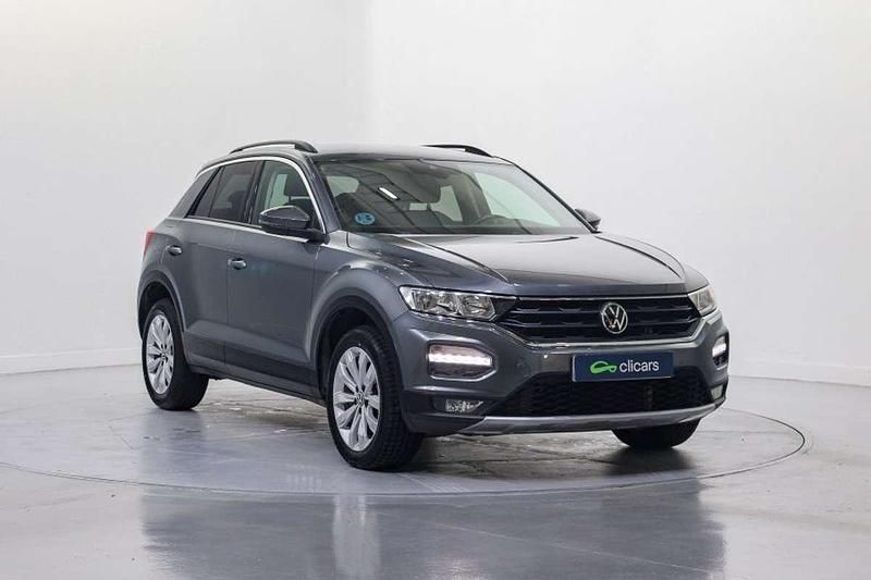 Usado VW T-Roc Advance 150 CV (110 kW) 2021 Gris SUV