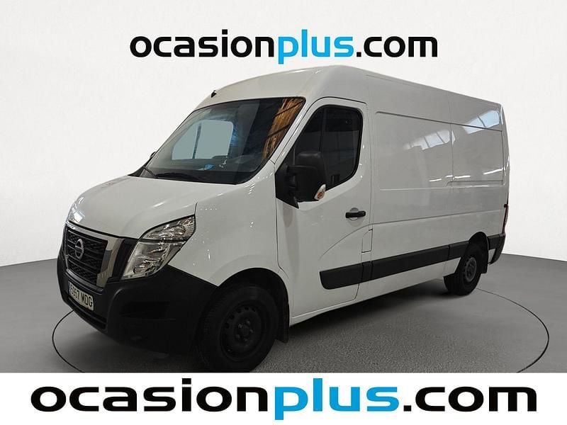 Usado Nissan Interstar 135 HP (99 kW) 2023 Branco Van