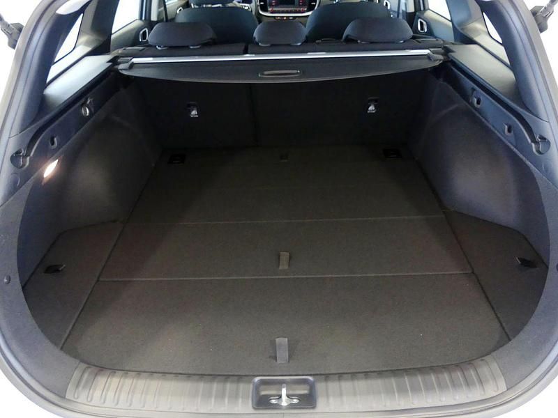 Usado Kia Ceed 136 CV (100 kW) 2024 Blanco Utilitario