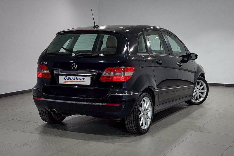 Usado Mercedes B170 116 CV (85 kW) 2006 Negro Monovolumen