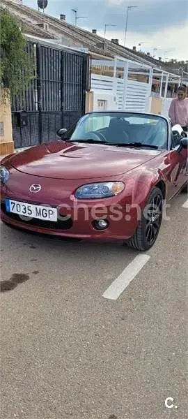 Usado Mazda MX5 Sportive 160 CV (117 kW) 2006 Granate Descapotable