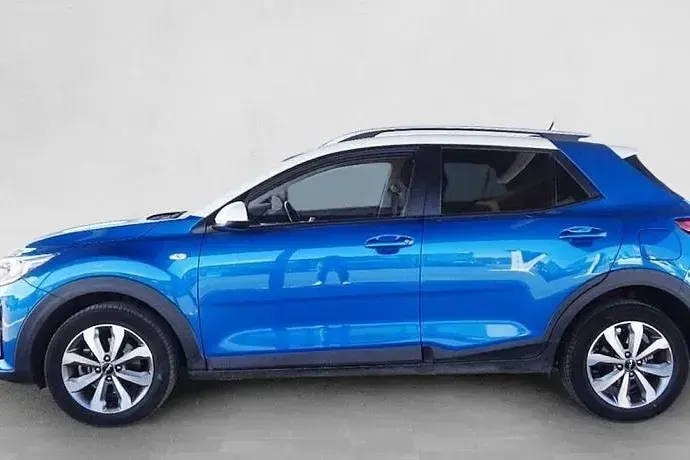 Usado Kia Stonic 100 CV (73 kW) 2023 SUV
