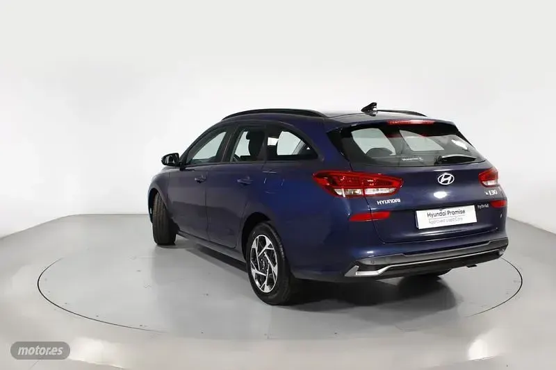 Nuevo Hyundai i30 100 CV (73 kW) 2025 Azul Familiar