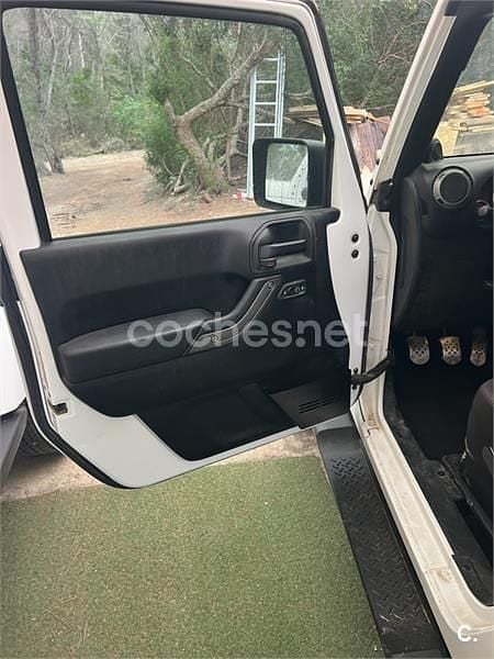 Usado Jeep Wrangler Sahara 200 CV (147 kW) 2013 Blanco SUV