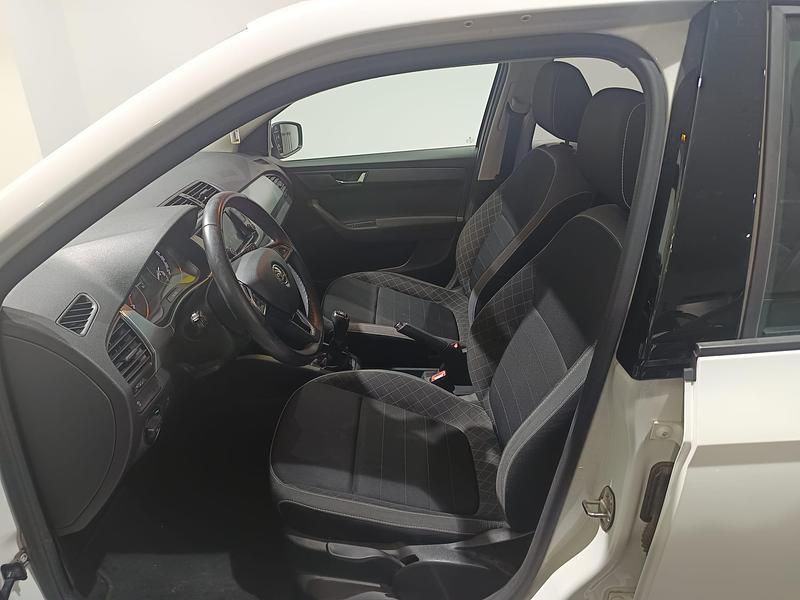 Usado Skoda Fabia Active 75 CV (55 kW) 2018 Blanco Utilitario