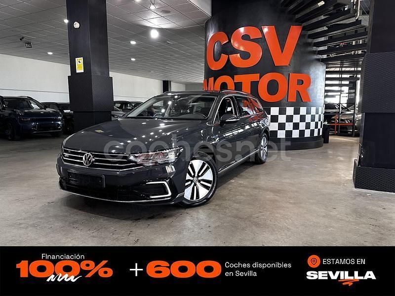 Gris / plata Usado 2020 VW Passat GTE Familiar | 19.850 € (Precio justo) - Imagen 1/4