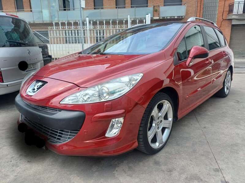 Burdeos Usado 2010 Peugeot 308 Premium Familiar | 5990 € - Imagen 1/4