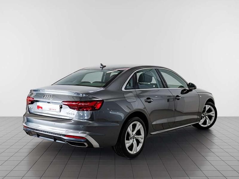 Usado Audi A4 S-Line 136 CV (100 kW) 2020 Gris Berlina