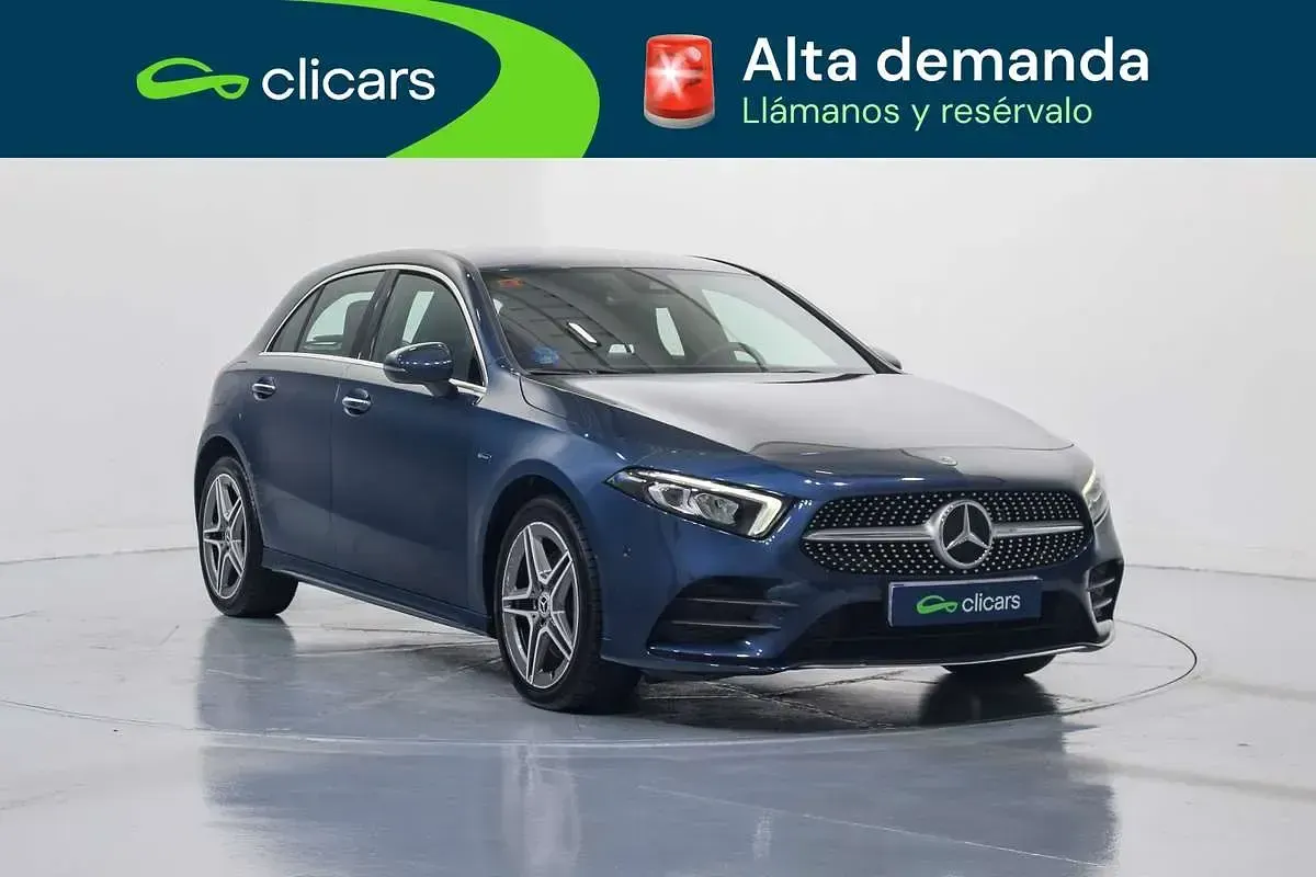 Usado Mercedes A250 160 CV (117 kW) 2020 Azul Berlina
