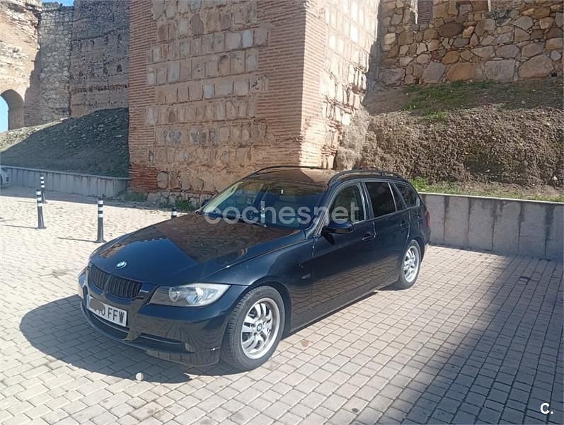 Usado BMW 320 150 CV (110 kW) 2006 Negro Familiar