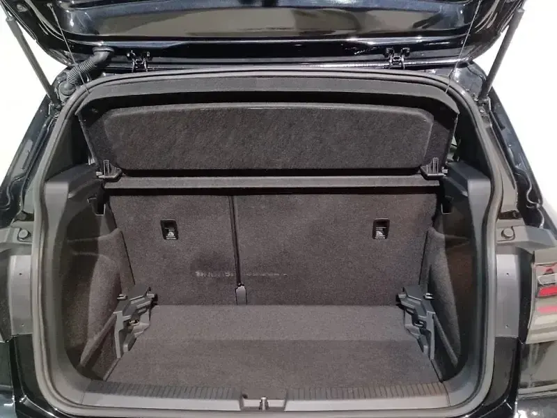 Usado VW T-Cross R-line 116 CV (85 kW) 2024 SUV