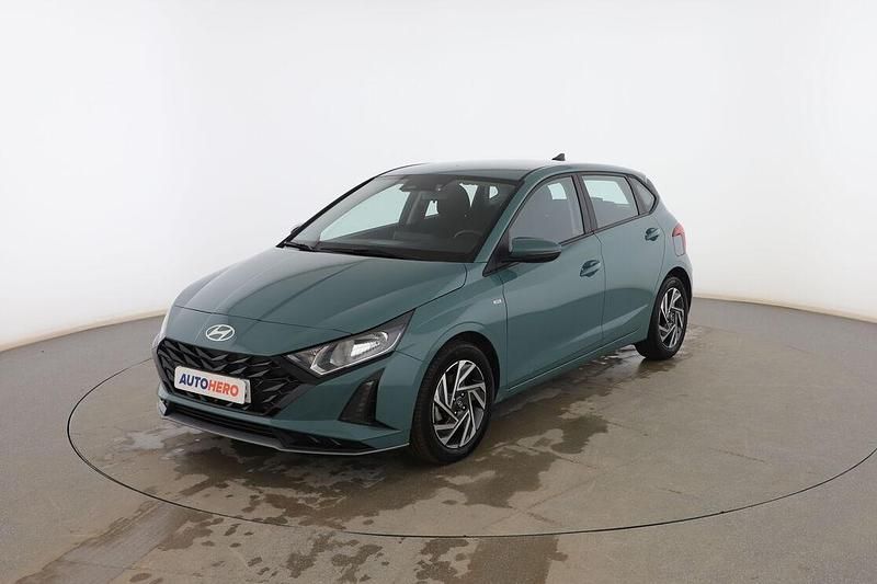 Verde Usado 2024 Hyundai i20 Berlina | 17.199 € (Precio justo) - Imagen 1/3