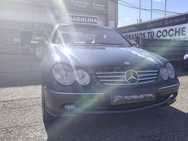 Usado Mercedes CLK200 Elegance 163 CV (119 kW) 2003 Gris / plata Coupe